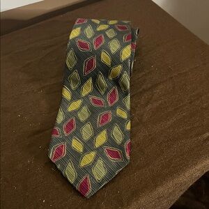 😄Geometric Pattern Silk Tie 4” Width
